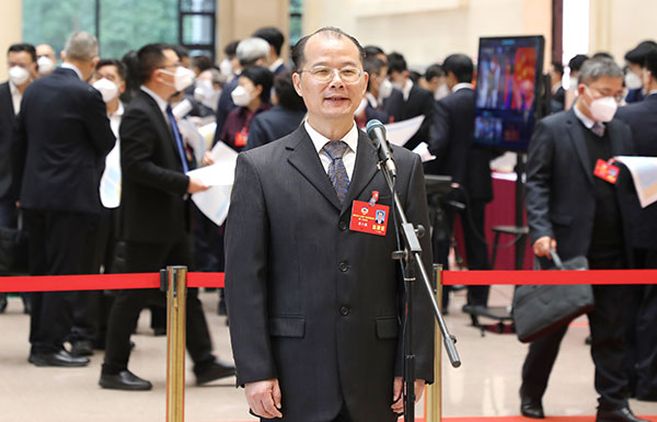 省政協委員、致公黨廣東省委會專職副主委黃小彪：高標準建設華僑經濟文化合作試驗區